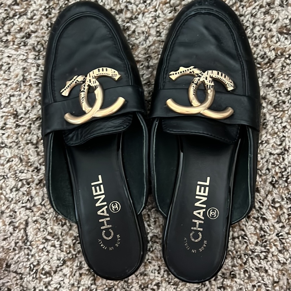 CHANEL Black Leather Logo Mule Clogs with Gold CC Hardware
